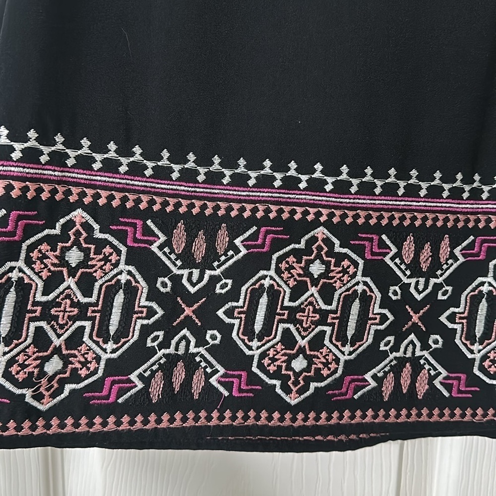 Merona Black V-neck Dress With Embroidery Trim Size XL - Picture 7 of 8